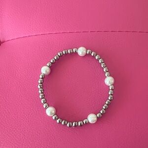 Chic Silver and White Pearl Bracelet